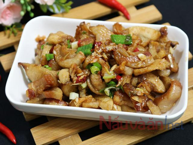 Dưa xào tóp mỡ