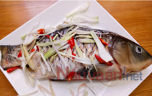 sơ chế cá hấp bia